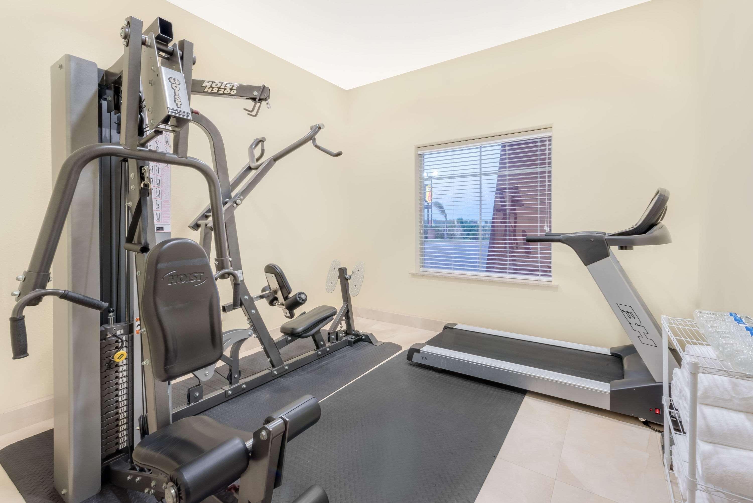 Super 8 By Wyndham Hidalgo At La Plaza Mall & Mcallen Airport Luaran gambar