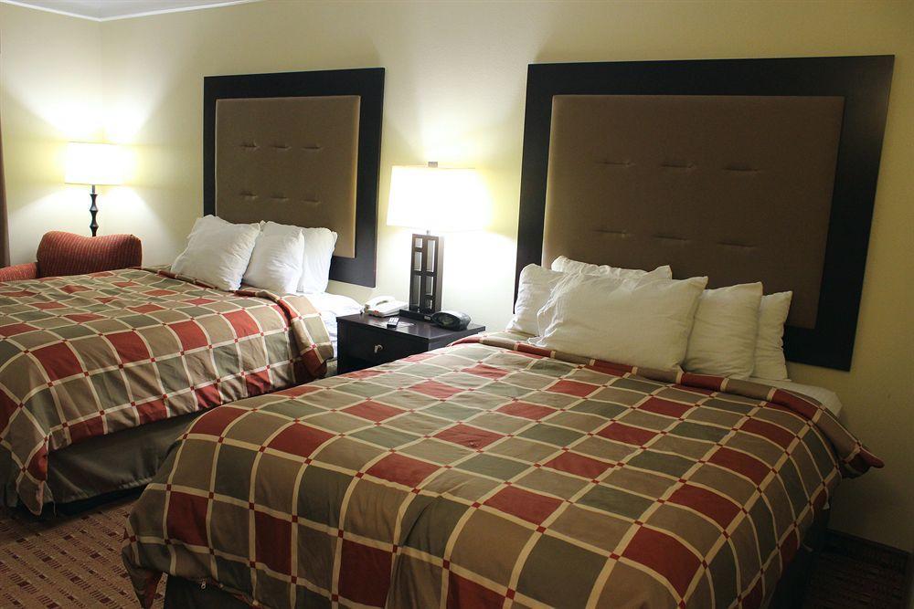 Super 8 By Wyndham Hidalgo At La Plaza Mall & Mcallen Airport Luaran gambar