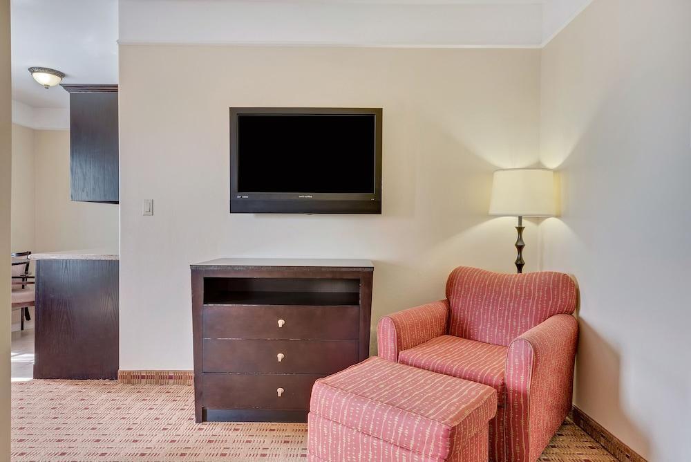 Super 8 By Wyndham Hidalgo At La Plaza Mall & Mcallen Airport Luaran gambar