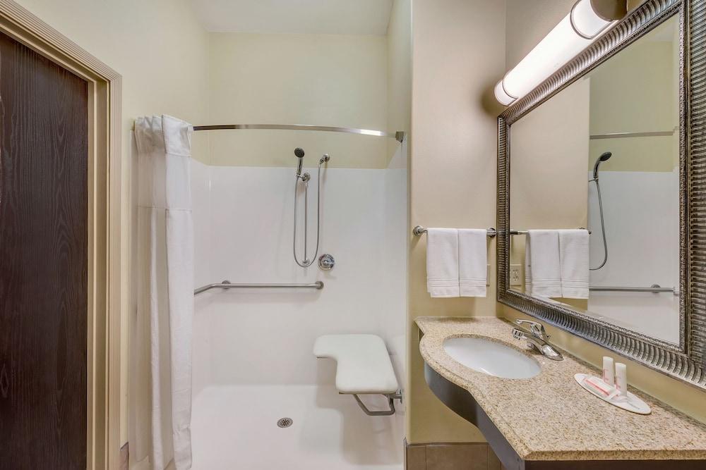Super 8 By Wyndham Hidalgo At La Plaza Mall & Mcallen Airport Luaran gambar